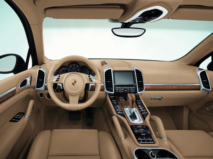 Porsche Cayenne Turbo 2011 года  (фото 4 из 20)